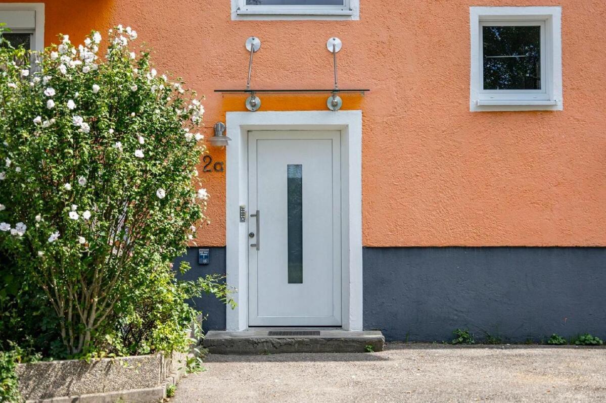 Yay - 65M2 Apartment Am Bahnhof - Smart Tv - Internet - Kaffee - Waschmaschine - Trockner Mühldorf Buitenkant foto