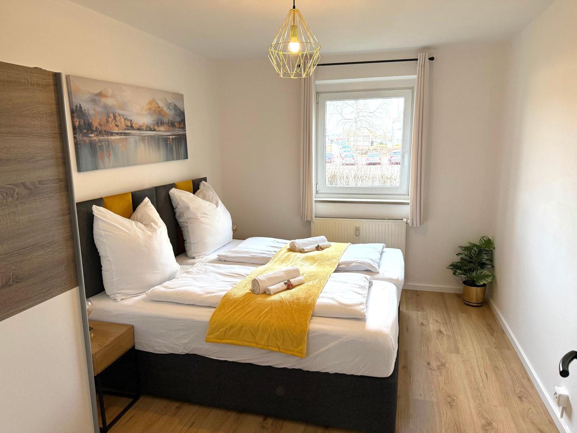 Yay - 65M2 Apartment Am Bahnhof - Smart Tv - Internet - Kaffee - Waschmaschine - Trockner Mühldorf Buitenkant foto